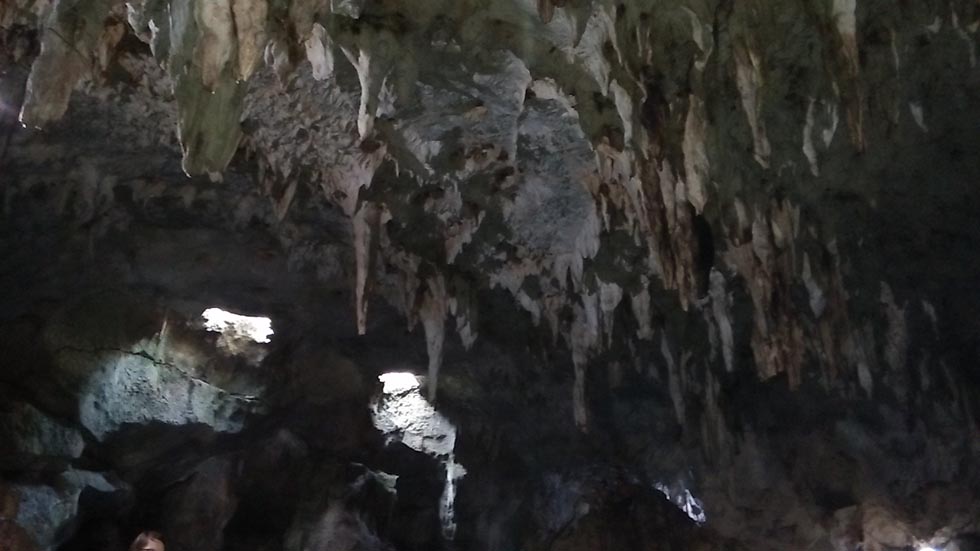 フィリピン一人旅の穴場　Hinagdanan Cave 